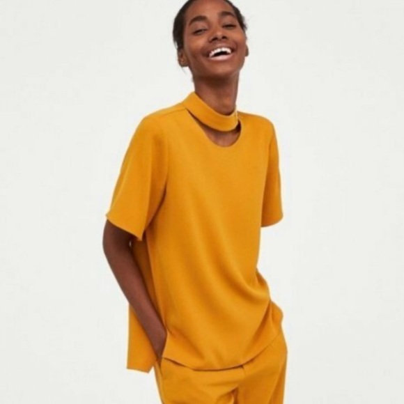 Zara Keyhole Mockneck Button Blouse Honey/Saffron Yellow - Picture 2 of 4